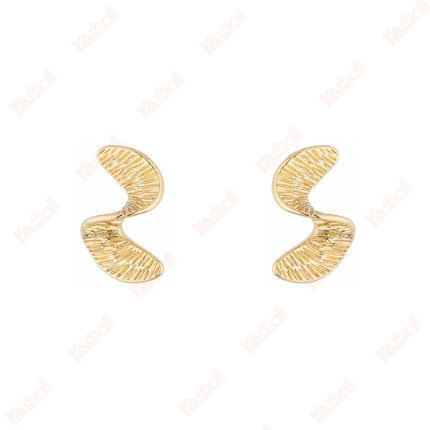 ladies glam best gold earrings